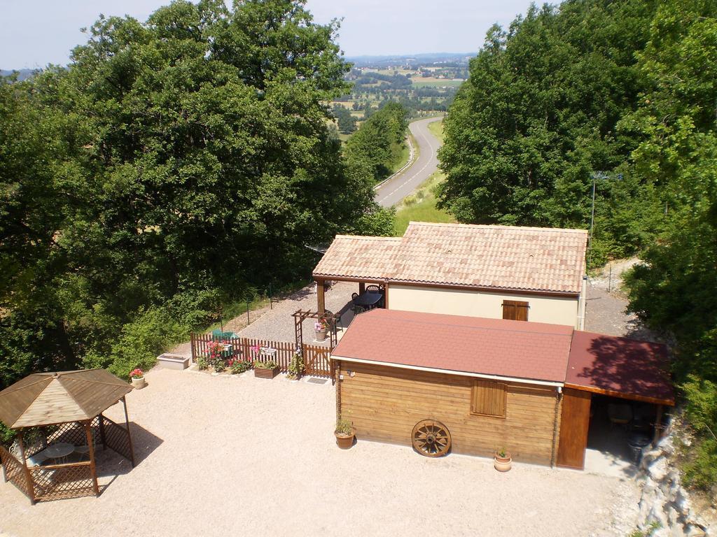 Gîte les Roziers Montmurat Chambre photo